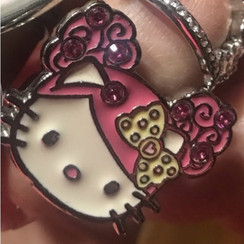 ISO TARINA TARANTINO HK RING! Do not buy- looking for this!